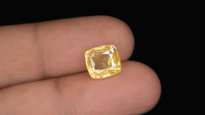 Buy Natural 5.51 Carat Yellow Sapphire Stone at best price online