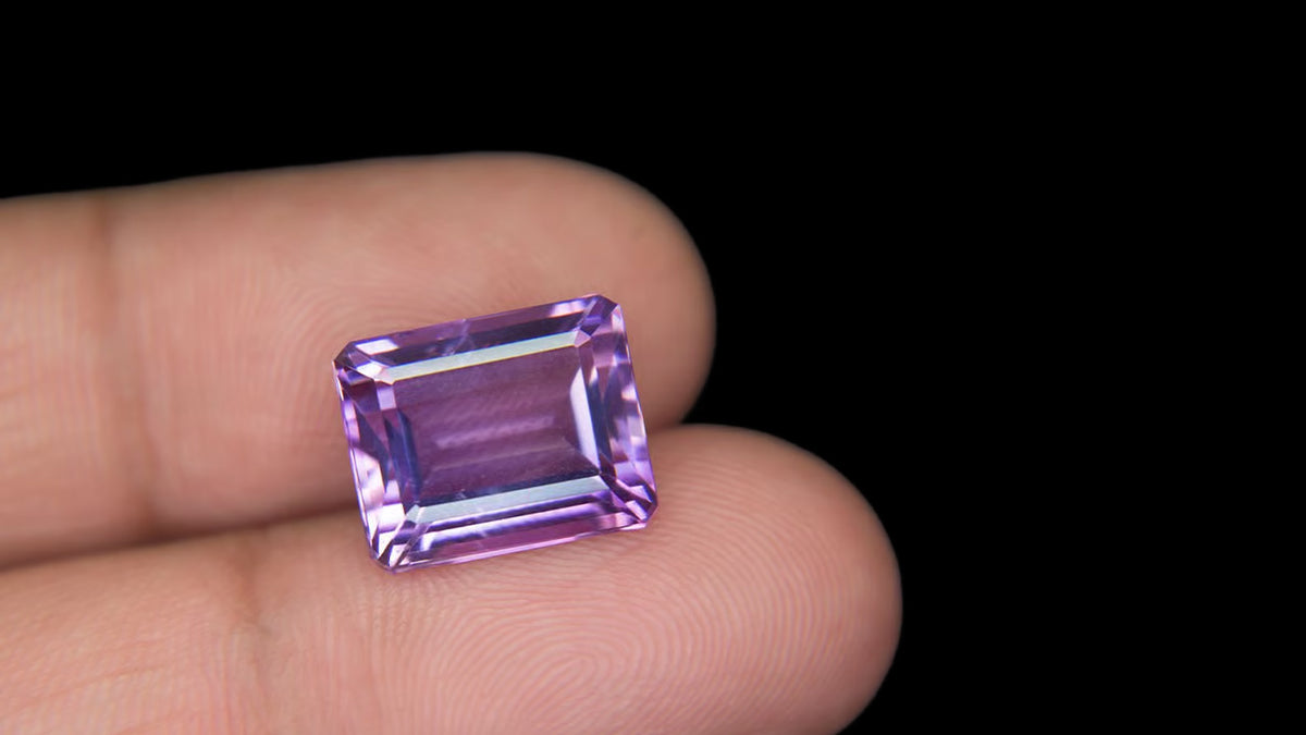 Buy Natural 7.38 Carat Amethyst Stone at best price online