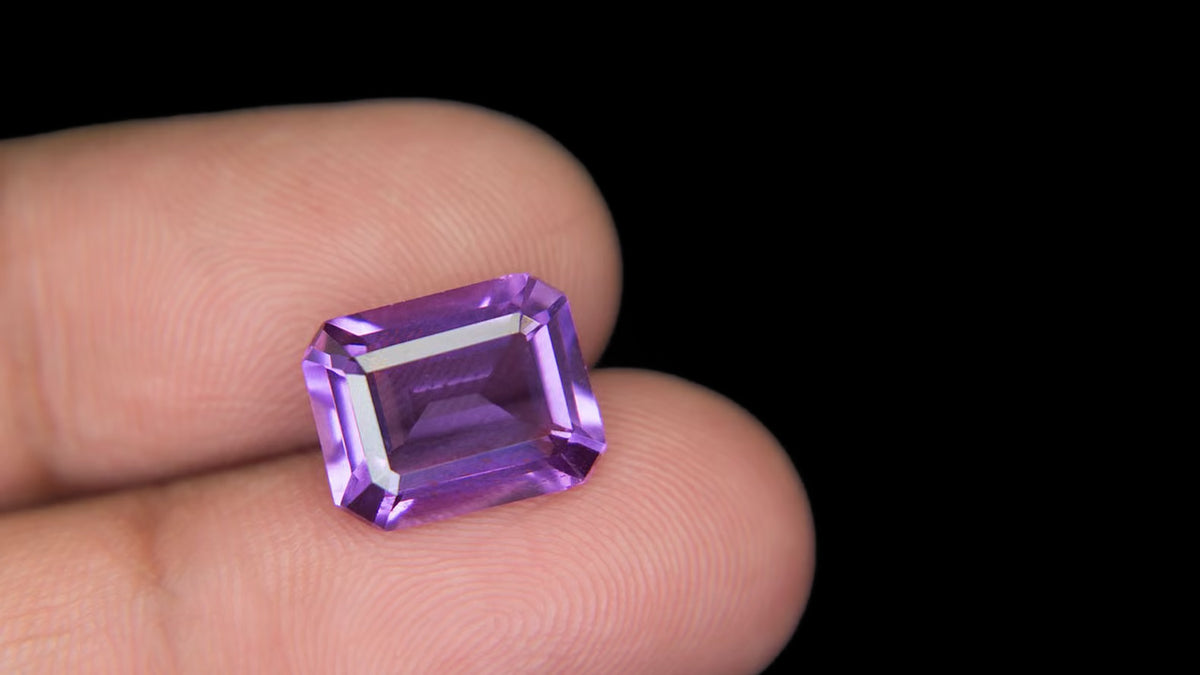 Buy Natural 4.78 Carat Amethyst Stone at best price online