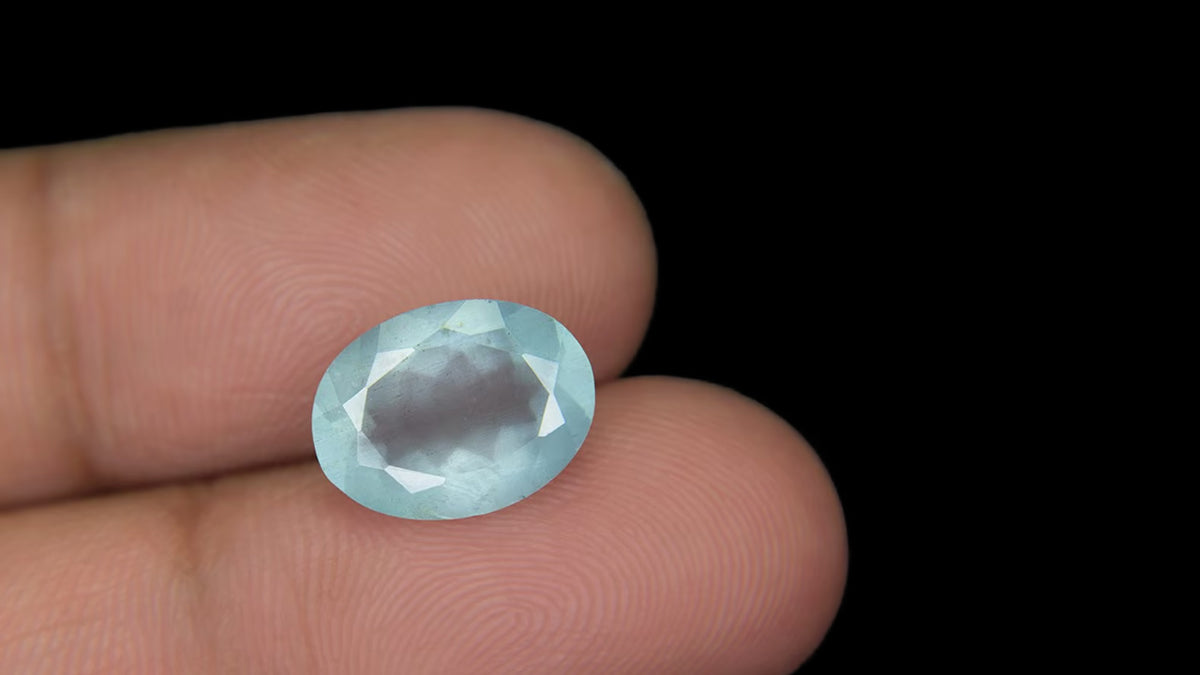 Buy Natural 4.13 Carat Aquamarine Stone at best price online