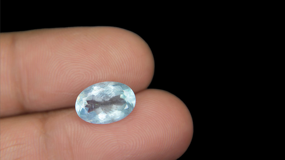 Buy Natural 3.01 Carat Aquamarine Stone at best price online