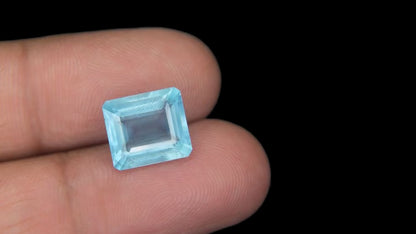 Buy Natural 4.81 Carat Aquamarine Stone at best price online