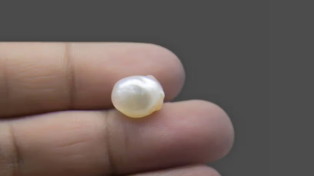 Buy Natural 6.32 Carat Pearls Stone at best price online