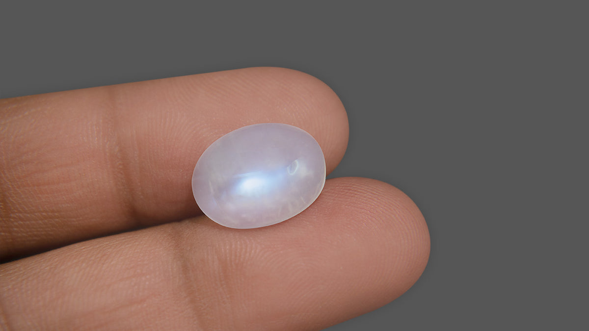Buy Natural 6.68 Carat Moonstone Stone at best price online
