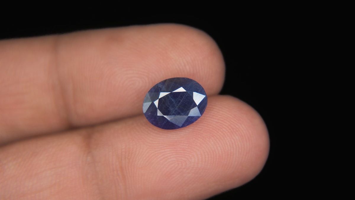 Buy Natural 4.15 Carat Blue Sapphire Stone at best price online