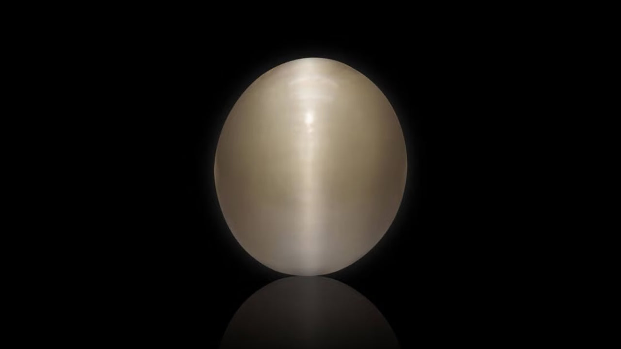 Buy Natural India Cats Eye weighing 4.50 Ratti at Best Price