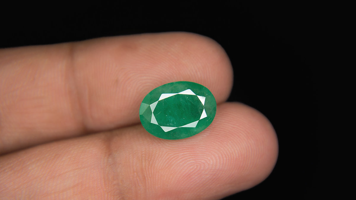 Buy Natural 5.00 Carat Emerald Stone at best price online