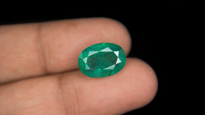Buy Natural 7.40 Carat Emerald Stone at best price online