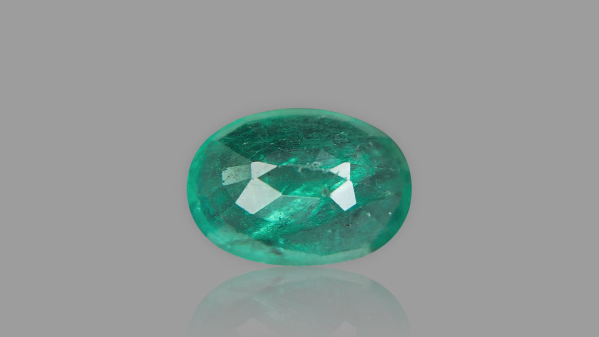 Buy Natural Zambia Emerald weighing 7.40 Carat at Best Price
