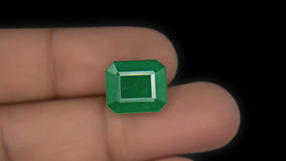 Buy Natural 8.60 Carat Emerald Stone at best price online
