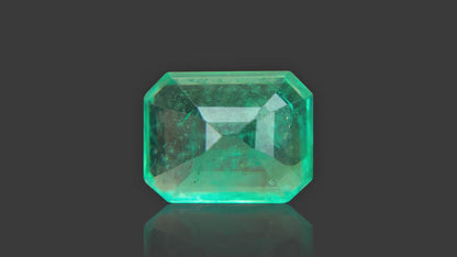 Buy Natural Colombia Emerald weighing 1.70 Carat at Best Price