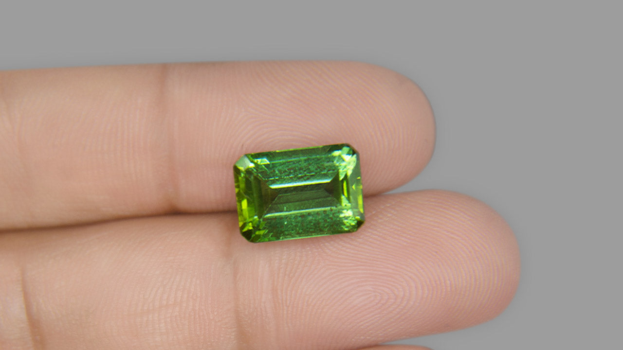 Buy Natural 5.49 Carat Tourmaline Stone at best price online