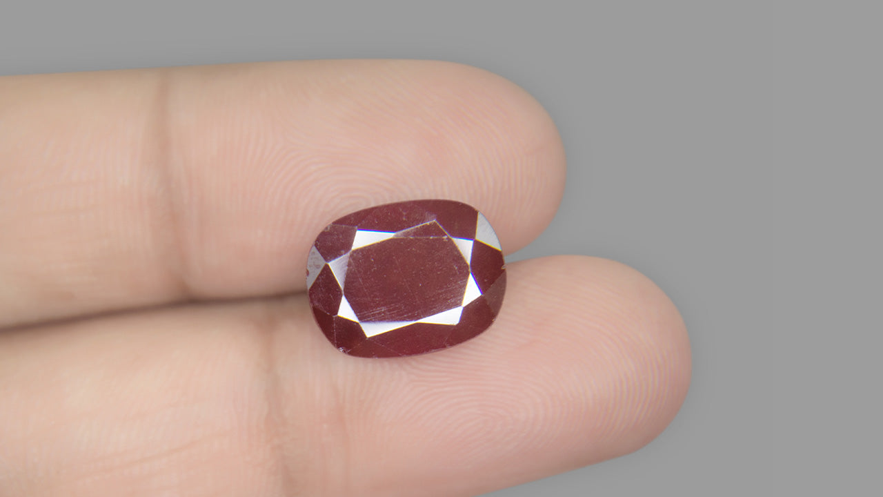 Buy Natural 9.50 Ratti Gomed Stone at best price online