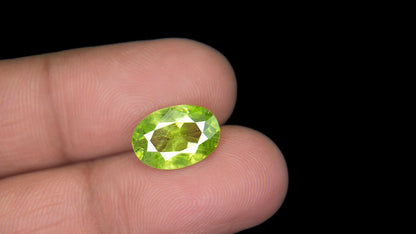 Buy Natural 4.21 Carat Peridot Stone at best price online