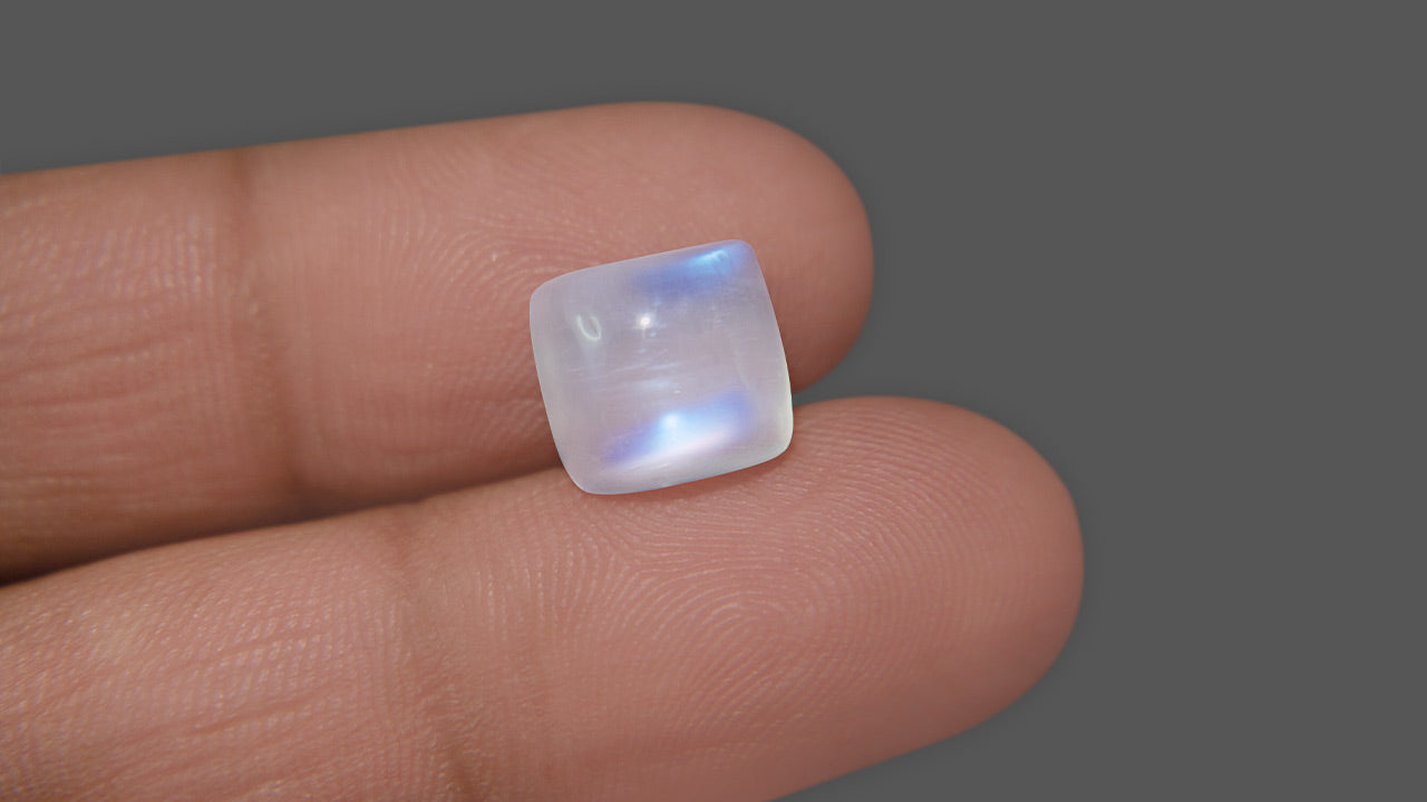 Buy Natural 4.89 Carat Moonstone Stone at best price online