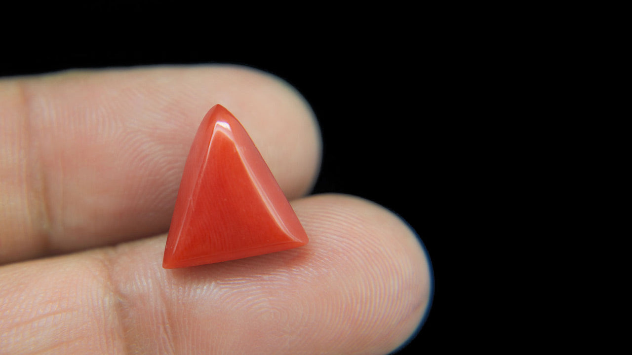 Buy Natural 8.50 Ratti Moonga Stone at best price online