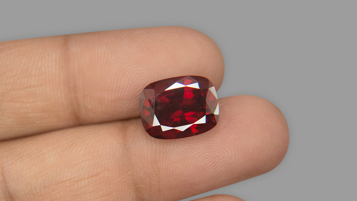 Buy Natural 8.16 Carat Red Garnet Stone at best price online