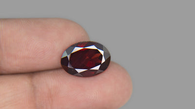 Red Garnet - 5.43 Carat
