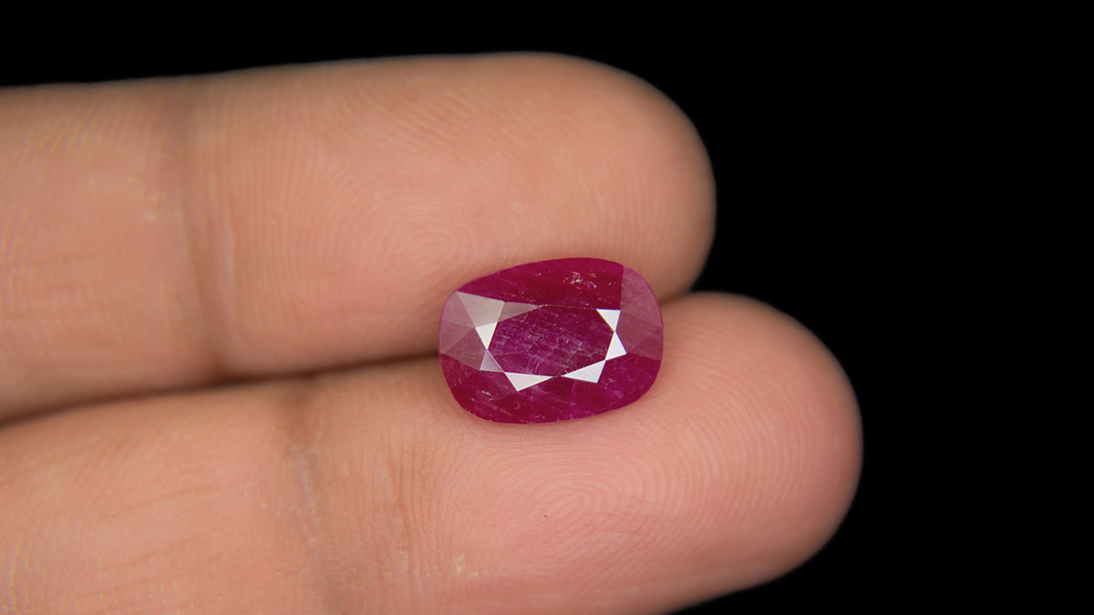 Buy Natural 4.06 Carat Ruby Stone at best price online