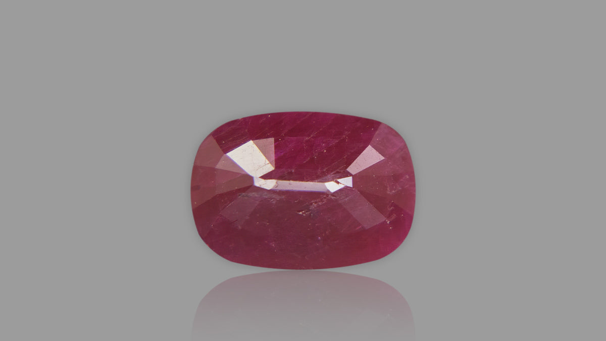 Buy Natural Burma (Myanmar) Ruby weighing 4.06 Carat at Best Price