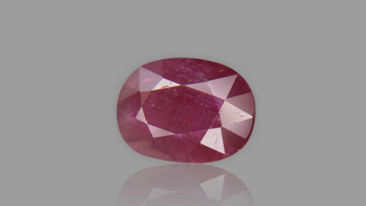 Buy Natural Burma (Myanmar) Ruby weighing 4.72 Carat at Best Price