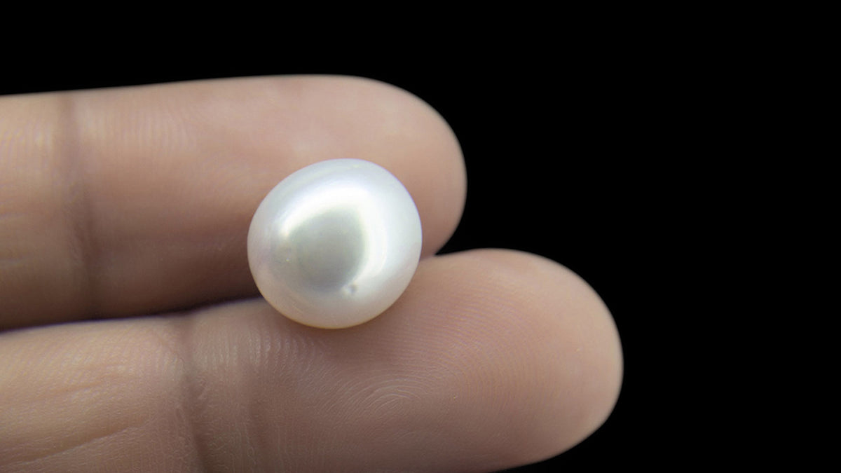 Buy Natural 9.68 Carat Pearls Stone at best price online