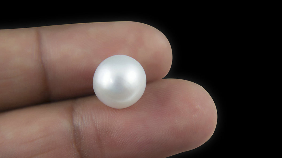 Buy Natural 4.62 Carat Pearls Stone at best price online