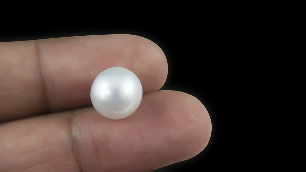Buy Natural 4.81 Carat Pearls Stone at best price online