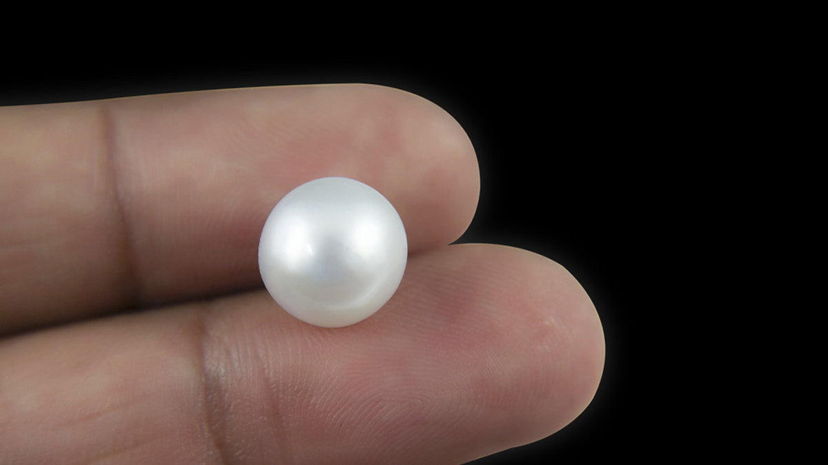 Buy Natural 4.64 Carat Pearls Stone at best price online