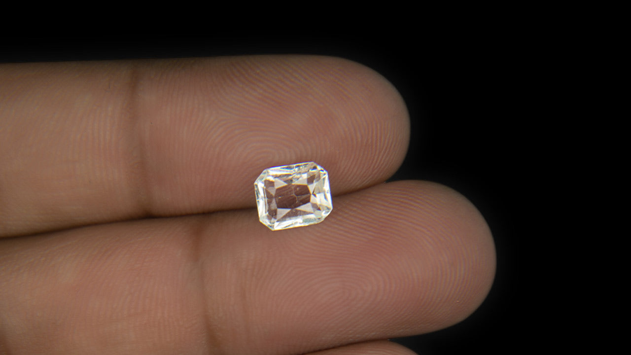 Buy Natural 1.66 Carat White Sapphire Stone at best price online