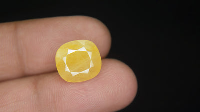 Yellow Sapphire - 10.42 Carat