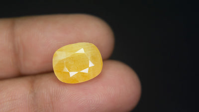 Yellow Sapphire - 9.15 Carat