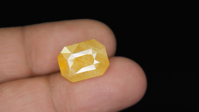 Yellow Sapphire - 11.99 Carat