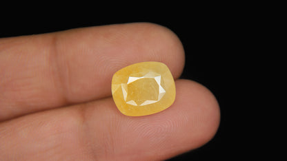 Buy Natural 8.51 Carat Yellow Sapphire Stone at best price online