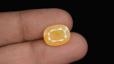 Yellow Sapphire - 7.42 Carat