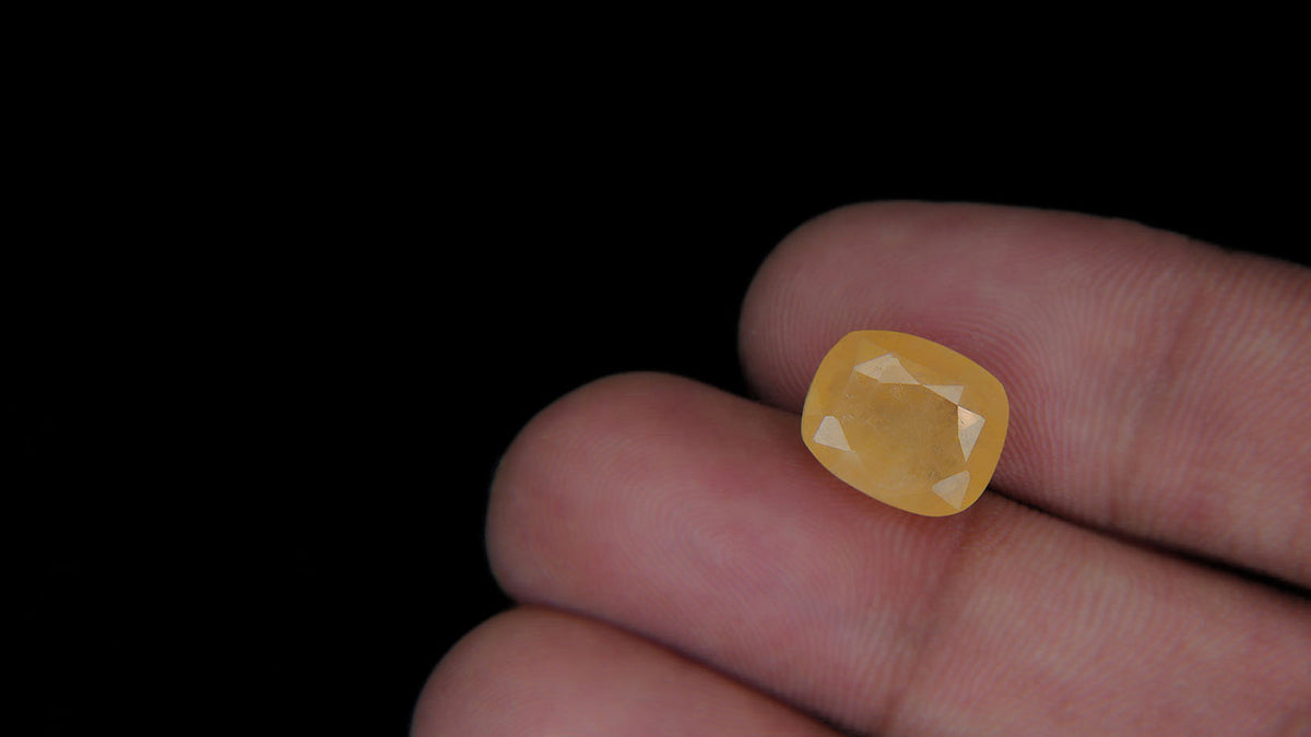 Buy Natural 5.16 Carat Yellow Sapphire Stone at best price online