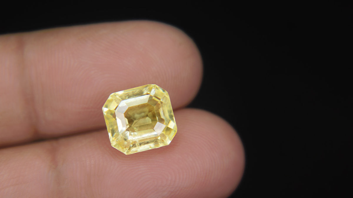 Buy Natural 7.48 Carat Yellow Sapphire Stone at best price online