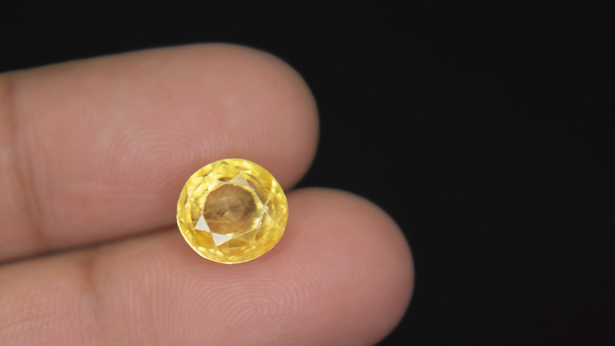 Buy Natural 6.62 Carat Yellow Sapphire Stone at best price online