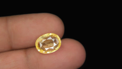 Yellow Sapphire - 6.62 Carat