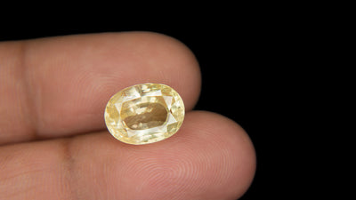 Yellow Sapphire - 7.04 Carat
