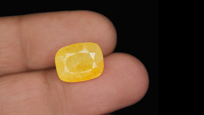 Yellow Sapphire - 8.88 Carat